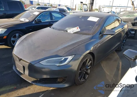2016 Tesla Model S 90D/P100D/P85D/P90D z USA, uszkodzony, nr VIN 5YJSA1E45GF151693